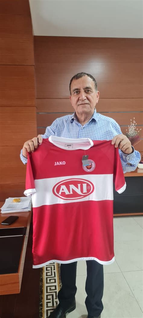 Ani Bisk Vi Karaman Fk Ya Forma Sponsoru Olarak Destek Verdi