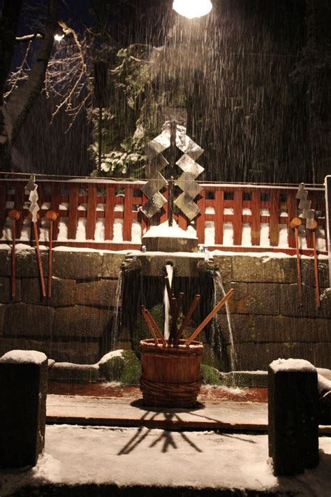 圧倒的に清らかな美しさ 雪の岩木山神社の風景 冬の岩木山神社 初詣の風景 Japan Web Magazine