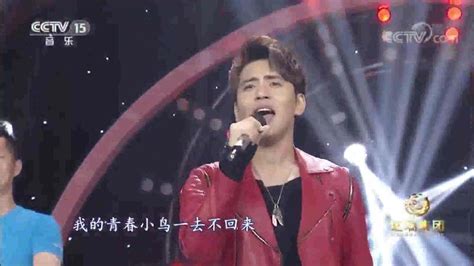 扎西顿珠动感演唱《青春舞曲》，经典老歌，唱的俏皮又好听音乐流行乐好看视频