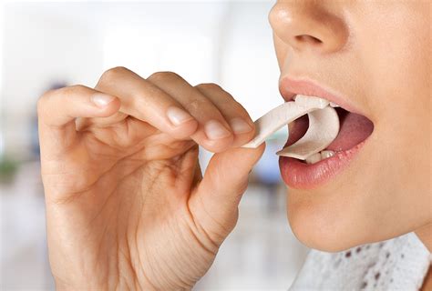 7 Benefits Of Chewing Sugar Free Gum Emedihealth