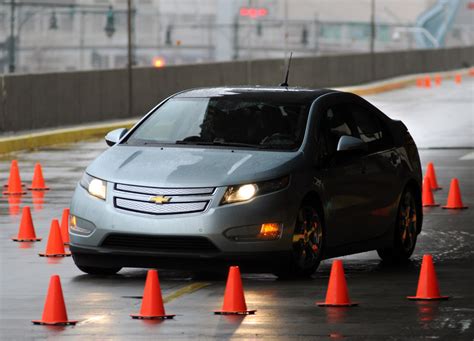 Chevy Volt Achieves 39.9 Electric Miles During Testing - autoevolution