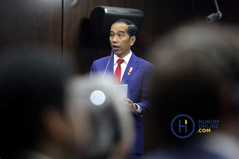 Jokowi Teken Inpres Optimalisasi Pelaksanaan Program Jaminan Sosial