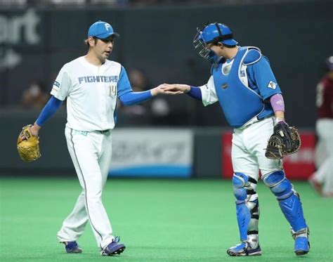 日本ハム・新庄ビッグボス厳格采配 スクイズ失敗の細川を三回に交代 野球 デイリースポーツ Online