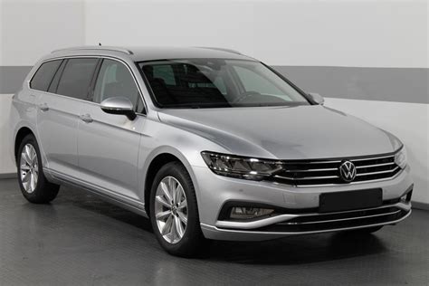 Vw Passat Variant Business Edition Dsg Navi Acc Led Shz Parkpilot Dab