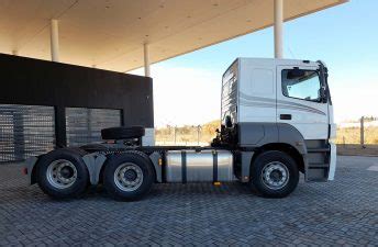 De La Mano De Bari Mercedes Benz Camiones Y Buses Se Expande En