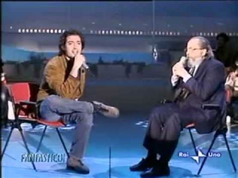 Domenico Modugno E Il Figlio Massimo Cantano I Delfini Youtube