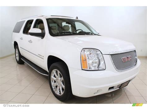 2009 Summit White GMC Yukon XL Denali AWD 68469431 Photo 1 GTCarLot