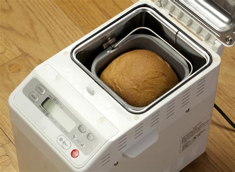 Best Bread Maker Reviews UK 2023 Top 10 Picks Compared