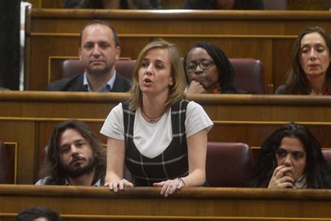 Una Jueza Obliga A Podemos A Readmitir A Un Diputado Despedido Por No