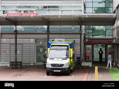 John radcliffe hospital a&e hi-res stock photography and images - Alamy