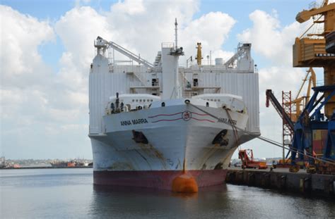 Buque Ganadero Anna Marra En El Puerto De Montevideo Uruguay