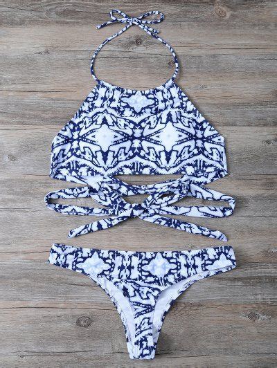 2018 Patterned Halter Wrap Bikini Set In BLUE S ZAFUL