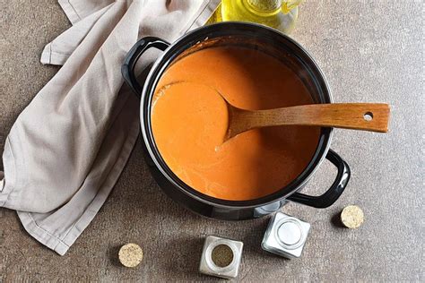 Creamy Tomato Soup With Buttery Croutons Recipe Cook Me