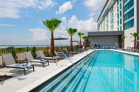 Hyatt Regency Baytown Houston: Pool & Spa Day Pass Houston | ResortPass