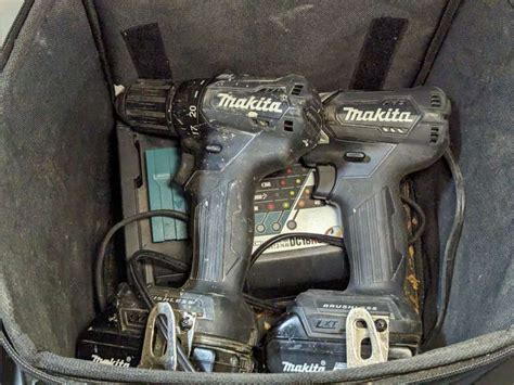 Pair Of Makita Volt Lxt Brushless Motor Drivers Batteries And