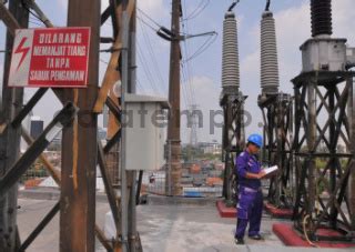 Pengecekan Gardu Induk Mampang Datatempo