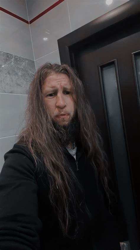 Андрій Мандрика (@funeralraven) • Threads, Say more