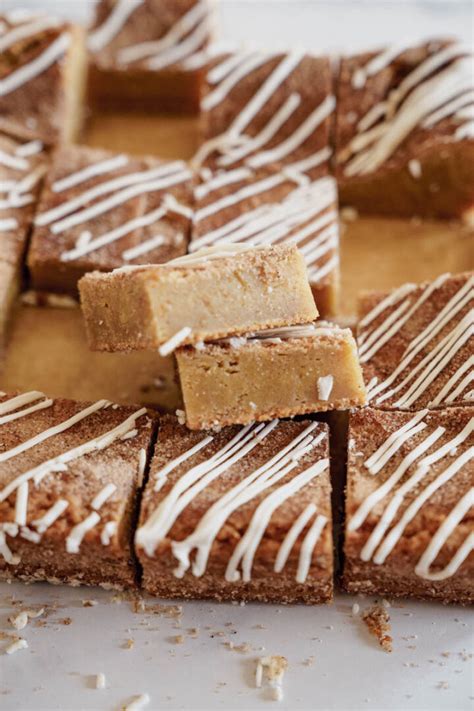 Easiest Cinnamon Roll Blondies Cake Babe