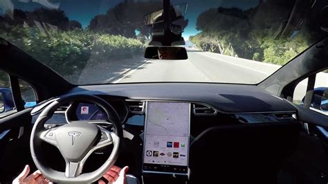 Le Pilote Automatique Tesla Lié à 13 Décès Et Des Centaines Daccidents Dans Une Nouvelle