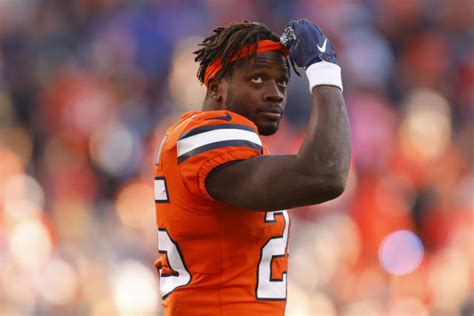 Broncos Waive Leading Rusher Melvin Gordon After Another Fumble In Loss