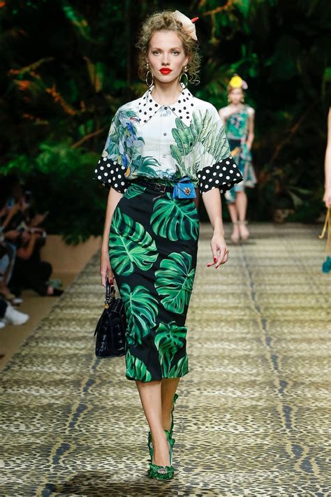 Dolce And Gabbana Springsummer 2020 Dg Sicilian Jungle Womens Fashion Show Runway Foliage