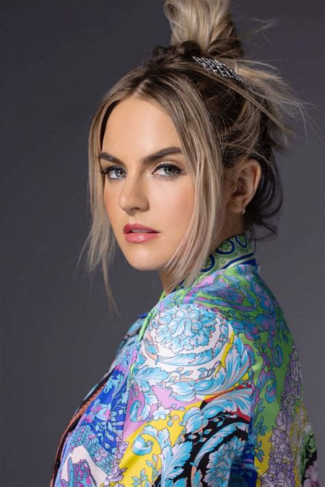 Joanna Jojo Levesque The Line Of Best Fit April 2020 • Celebmafia