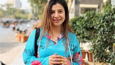 Sambhavna Seth Rushed To Hospital At Night Details Inside