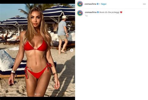 Laura Cremaschi Bikini Rosso Fiammante Illumina La Spiaggia