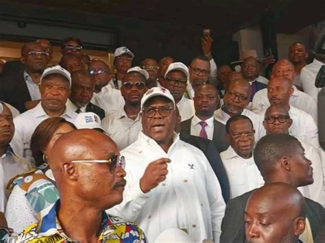 F Lix Tshisekedi D Pose Sa Candidature Et Pr Ne L Ind Pendance