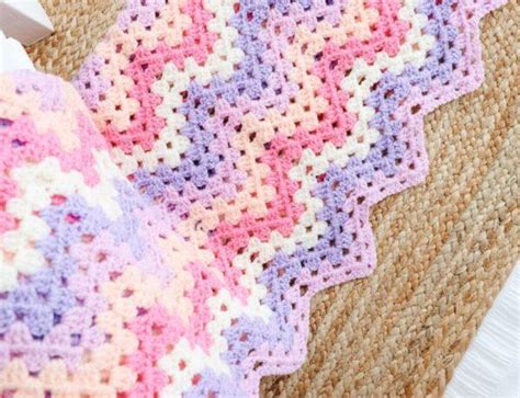 How To Crochet A Point Star Blanket Free Patten Bella Coco Crochet