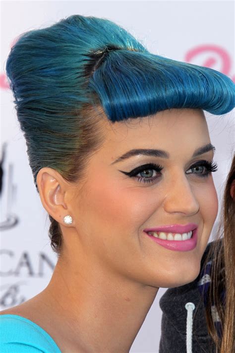 Katy Perry S Hairstyles Hair Colors Steal Her Style Page