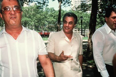 john-gotti-with-lawyers-in-courtroom-2 - Italian-American Mafia ...