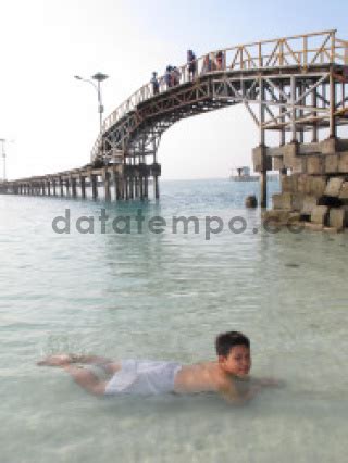 Jembatan Cinta Pulau Tidung DATATEMPO