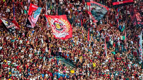 Torcida Do Flamengo J Comprou Mil Ingressos Para Finais Da Ta A