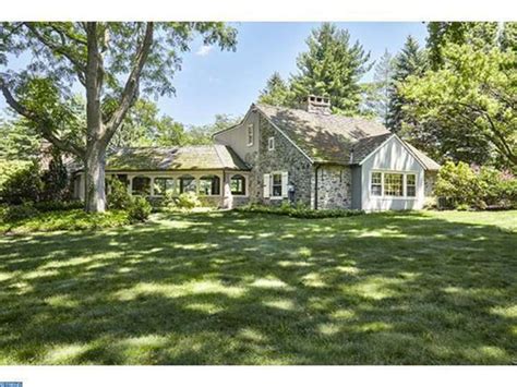 Breyer Ice Cream Stone Estate And Pool House Asks 1595m Pool House