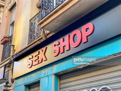 Banner Hanging On Building Photos Et Images De Collection Getty Images