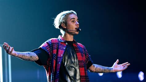 Justin Bieber's Purpose Tour Style Has Hit Next-Level Status | GQ