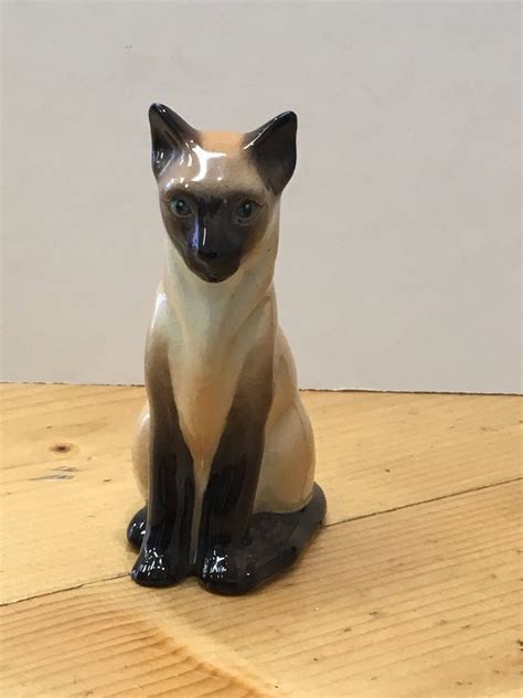 Vintage Siamese Cat Porcelain Figurine Etsy Siamese Cats Cats Siamese