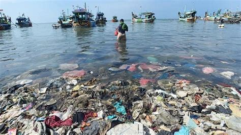 indonesia bakal gunakan teknologi korea atasi sampah laut rambu kota