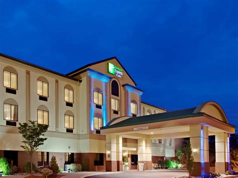 Holiday Inn Express & Suites Newton Sparta Hotel by IHG