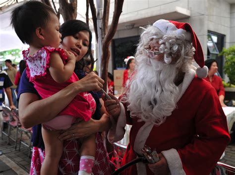 Indonesian Clerics Vs Santa Claus The World From Prx