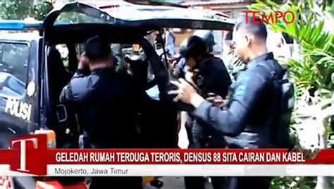 Geledah Rumah Terduga Teroris Densus Sita Cairan Dan Kabel Video