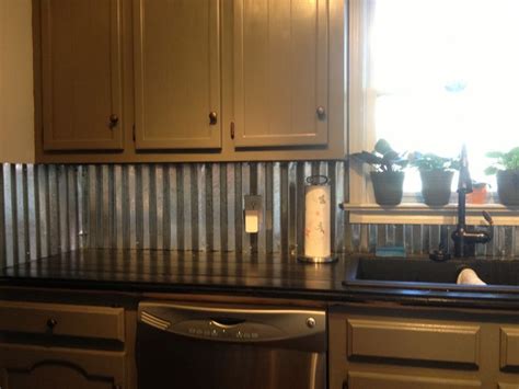 20+30+ Old Barn Tin Backsplash – HOMYRACKS