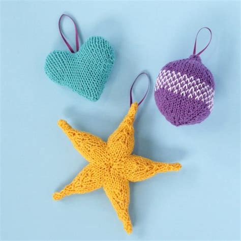 arent  fun  adorable trio  knit ornament patterns