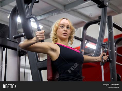 Girl Lifts Weights Gym Image And Photo Free Trial Bigstock