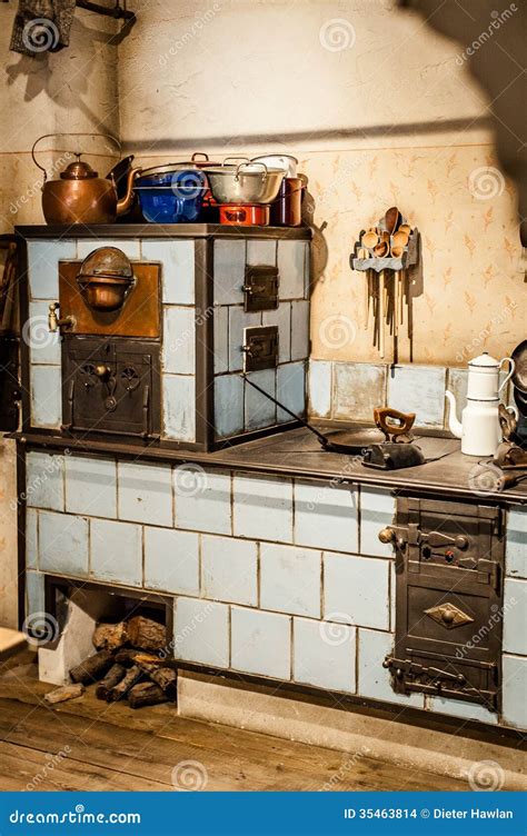 Cocina Antigua Foto De Archivo Imagen De Color Estufa 35463814