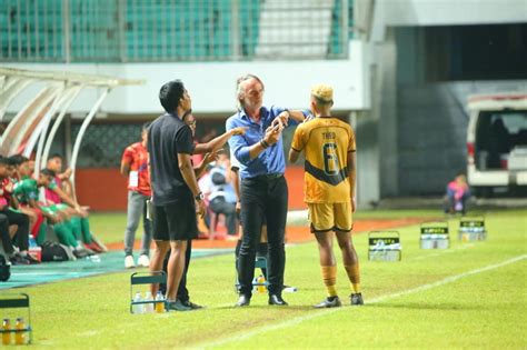 Dewa United Vs Bali United Rekor Eks Pelatih Galatasaray Mengerikan