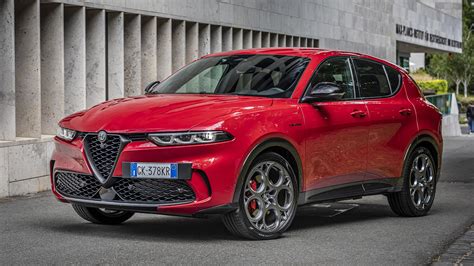 Alfa Romeo Stelvio Canada prix nouveautés spécifications photos