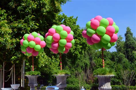 Balloon Topiary