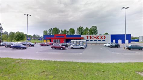 TESCO likwiduje kolejne sklepy w Polsce Na liście znalazły się również